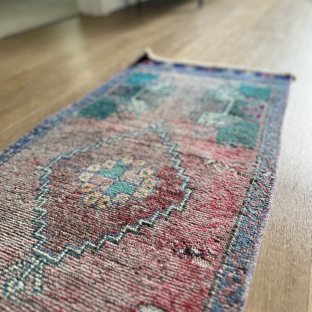 Turkish Geometric Pattern Rug - Picture 4 of 6